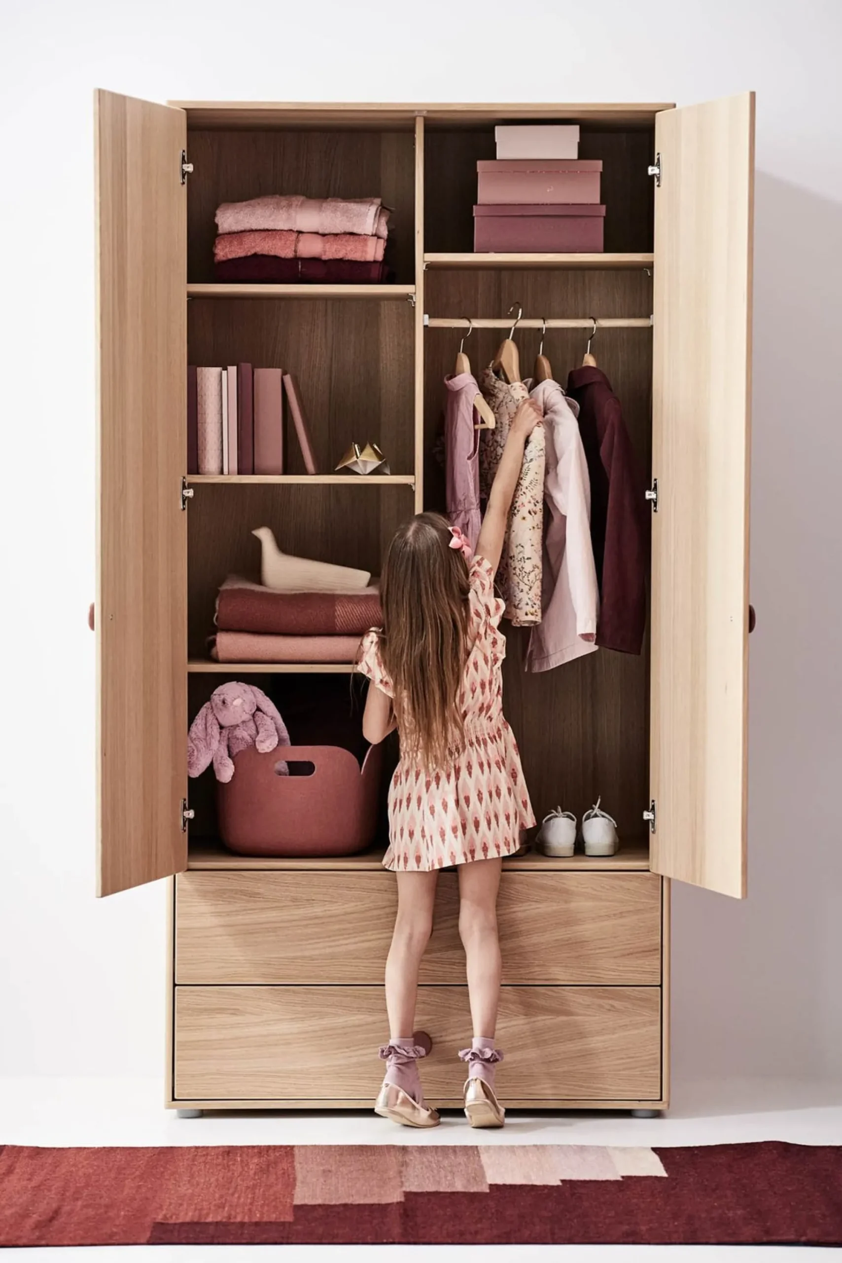 Best FLEXA Garderobeskab, Hojt Cherry/Oak