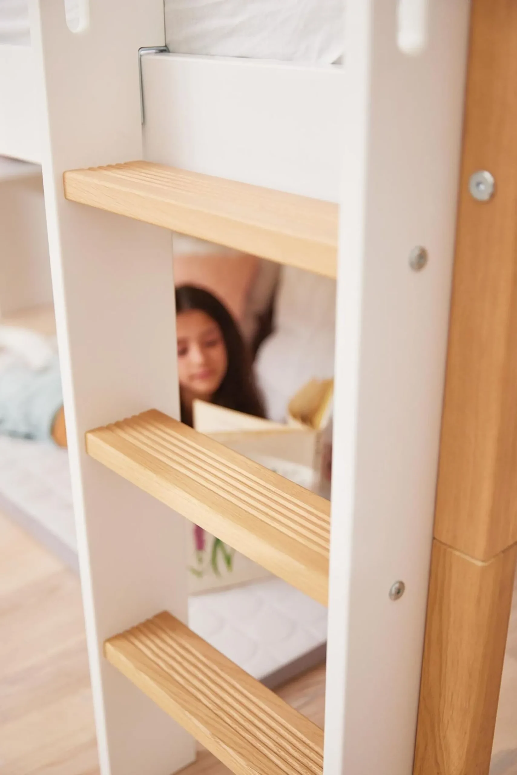 Best FLEXA Halvhøj Seng Med Lige Stige White/Oak
