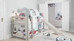 Store FLEXA Halvhøj Seng Med Lige Stige Og Rutsjebane Grey Washed Pine