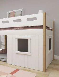 Best FLEXA Halvhøj Seng Med Skra Stige & Sengefronter, Hvid Ramme. White/Oak