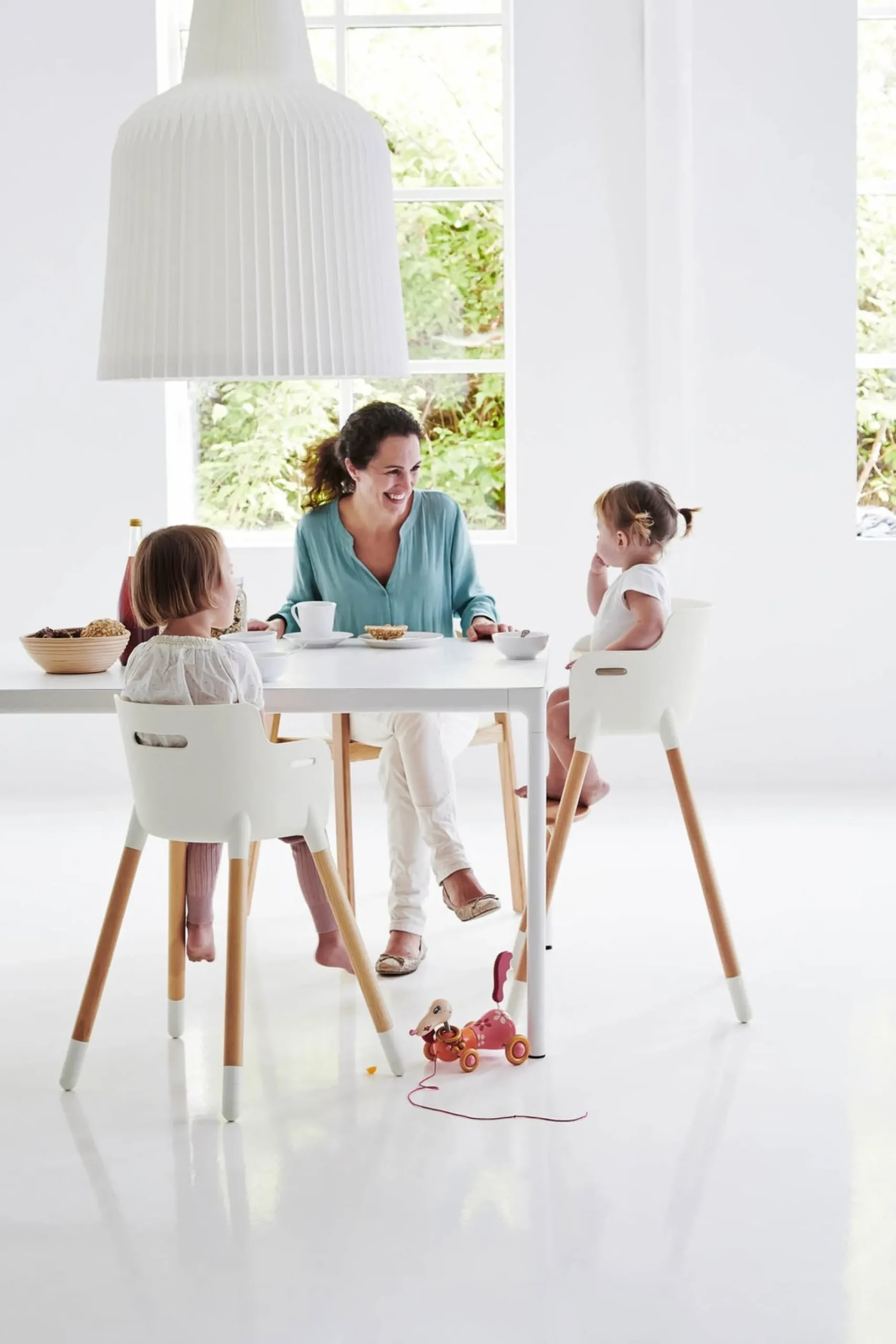 Fashion FLEXA Hojstol Med Sikkerhedsbojle White/Clear Lacquer Beech