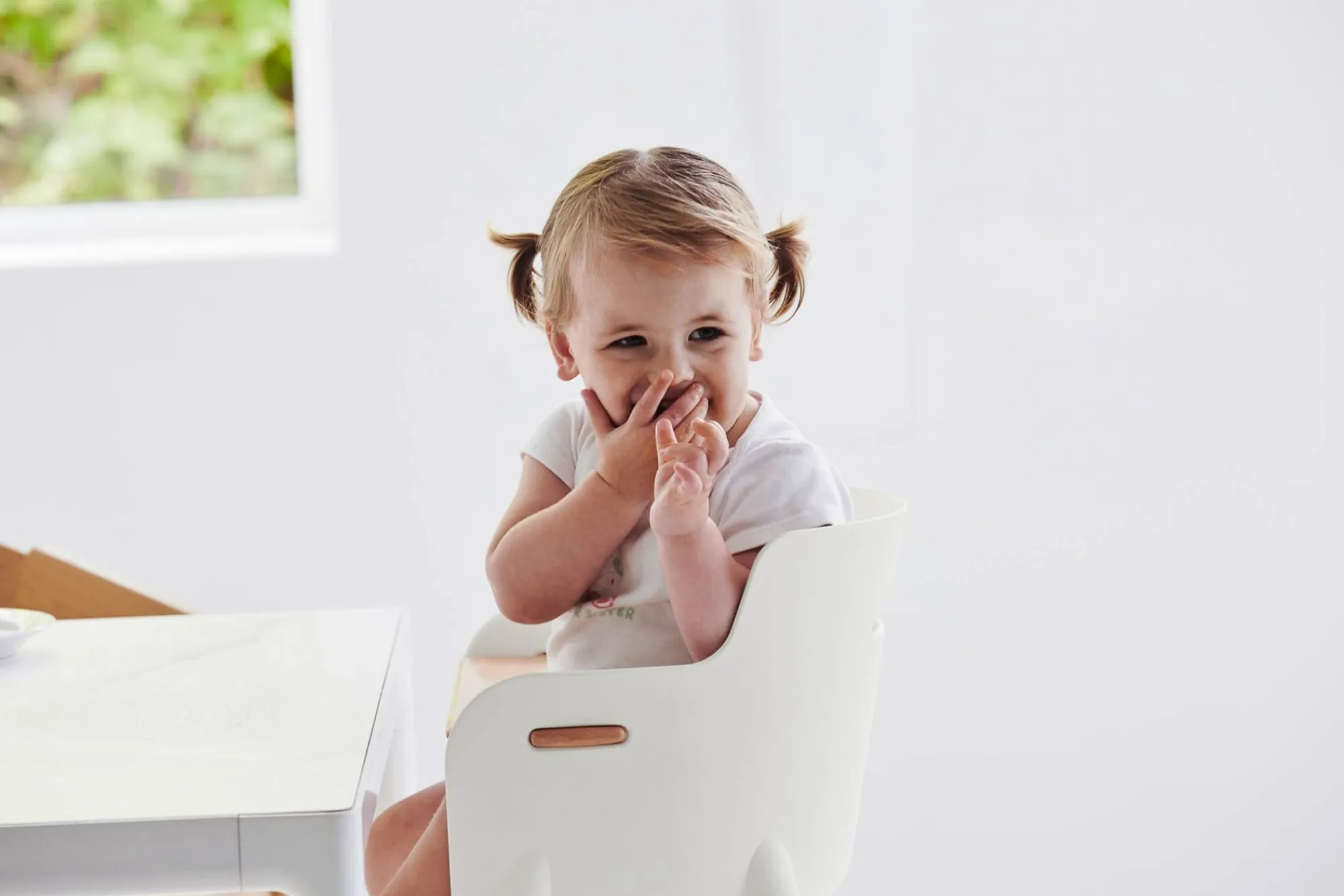 Fashion FLEXA Hojstol Med Sikkerhedsbojle White/Clear Lacquer Beech