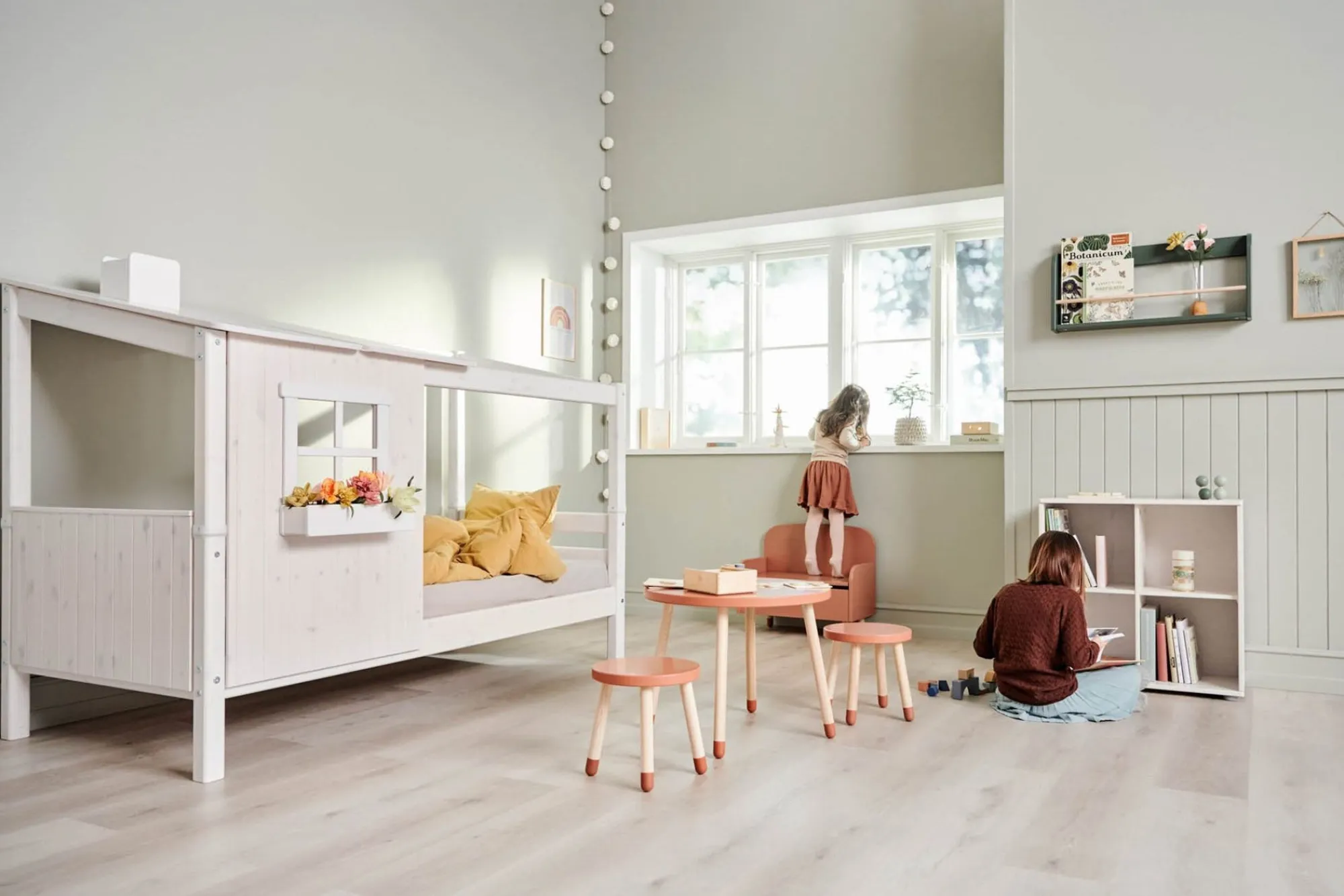 Hot FLEXA Husseng, Halvt White/White Washed Pine